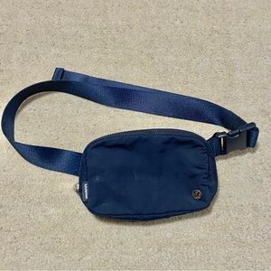 Lululemon Everyday Crossbody Belt Bag